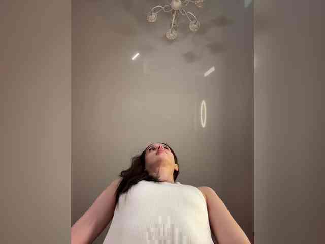 Enchantressss webcam