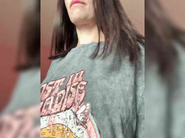 enchantressss Live Webcam on BongaCams