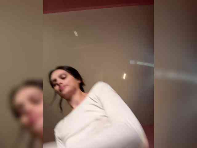 Enchantressss webcam