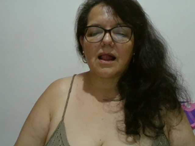 kassandra02's BongaCams show and profile