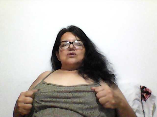 kassandra02's BongaCams show and profile
