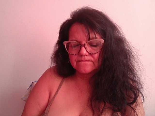 kassandra02's BongaCams show and profile