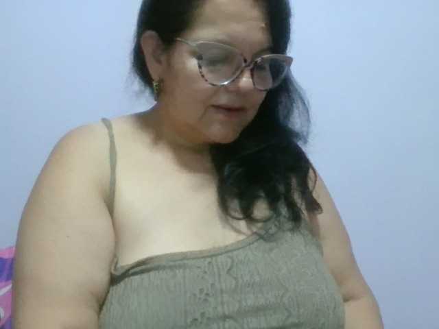 kassandra02's BongaCams show and profile