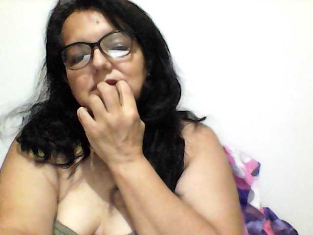 kassandra02's BongaCams show and profile