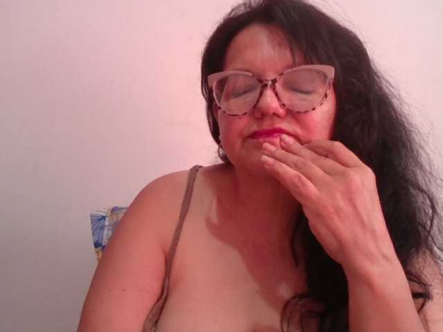 kassandra02's BongaCams show and profile