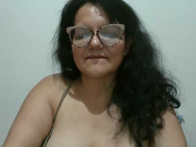 kassandra02's BongaCams show and profile