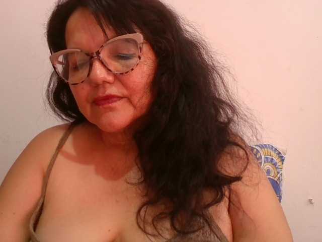 kassandra02's BongaCams show and profile