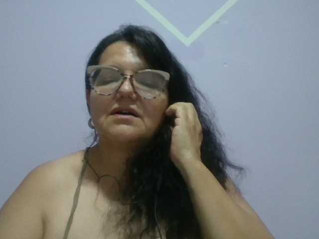 kassandra02's BongaCams show and profile