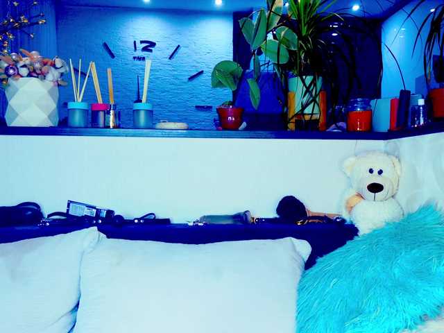 -JuliaSpace-'s BongaCams show and profile