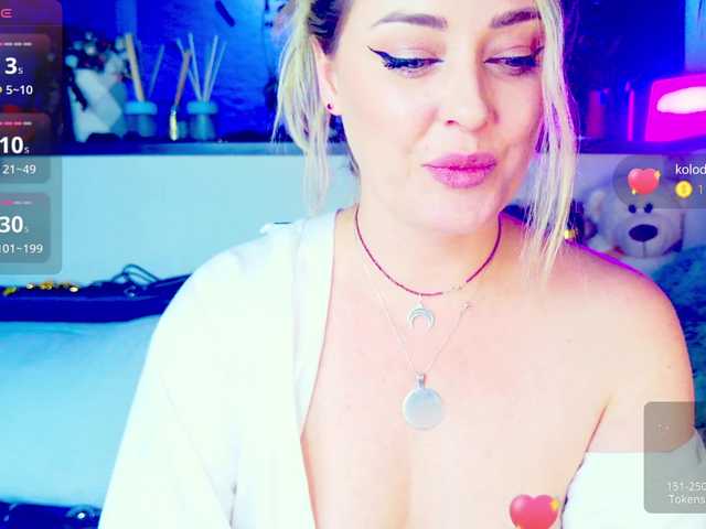 -JuliaSpace-'s BongaCams show and profile