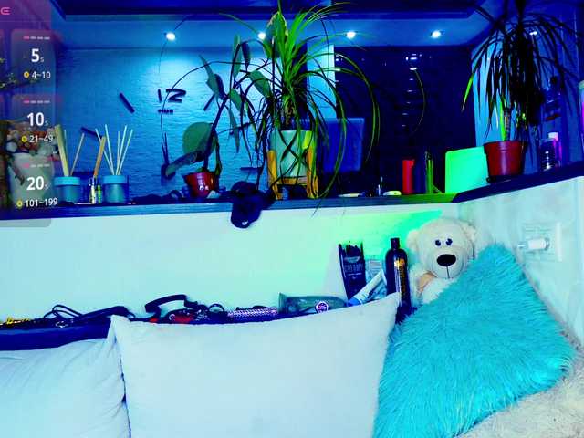 -JuliaSpace-'s BongaCams show and profile