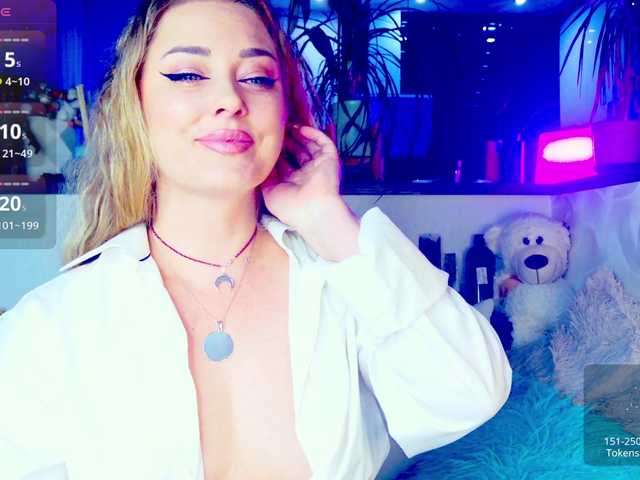 -JuliaSpace-'s BongaCams show and profile