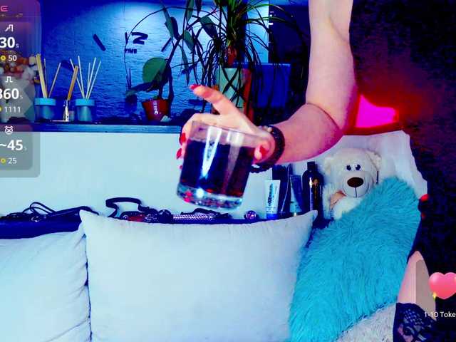 -JuliaSpace-'s BongaCams show and profile