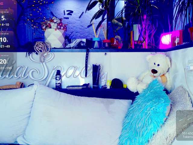 -juliaspace- cam belle