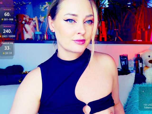 -JuliaSpace-'s BongaCams show and profile