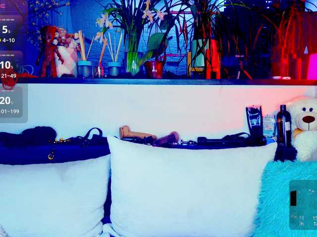 -JuliaSpace-'s BongaCams show and profile