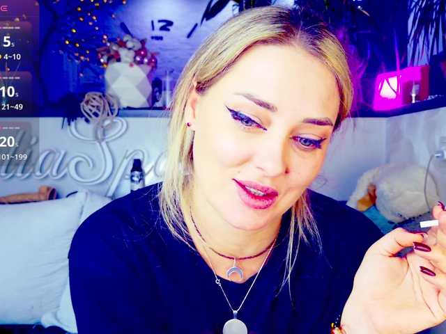 -juliaspace- live sex