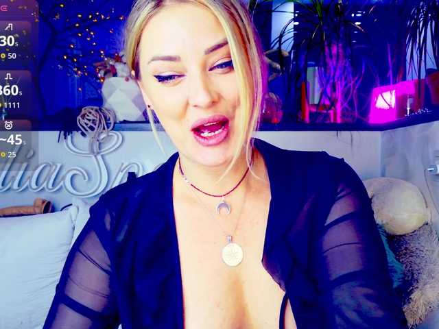 -JuliaSpace-'s BongaCams show and profile