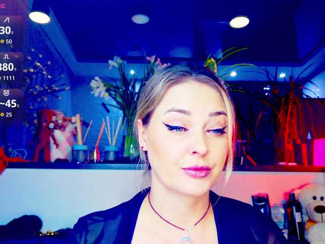 -JuliaSpace-'s BongaCams show and profile