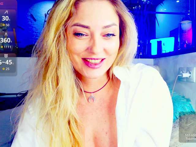 -JuliaSpace-'s BongaCams show and profile