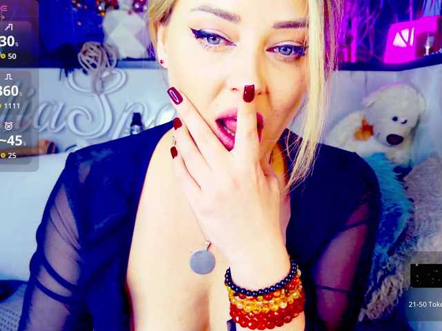 -JuliaSpace-'s BongaCams show and profile