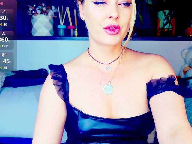 -JuliaSpace-'s BongaCams show and profile