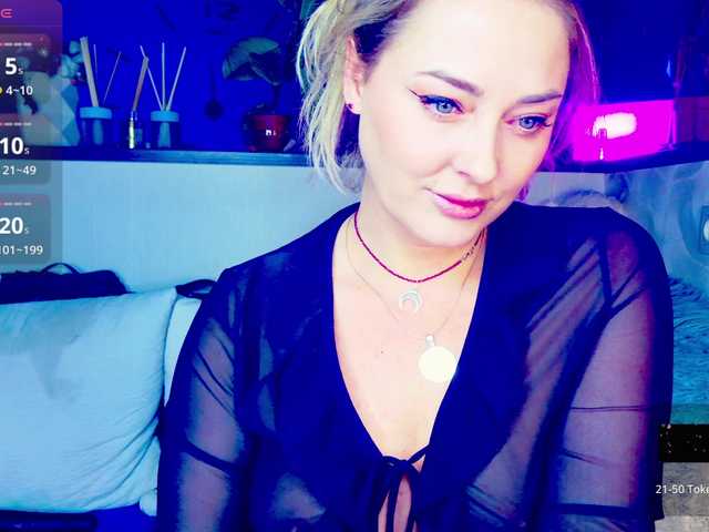 -juliaspace- live sex show