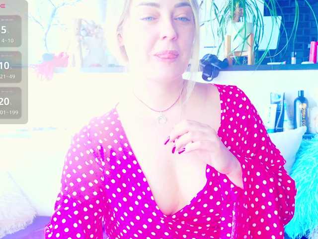 -JuliaSpace-'s BongaCams show and profile