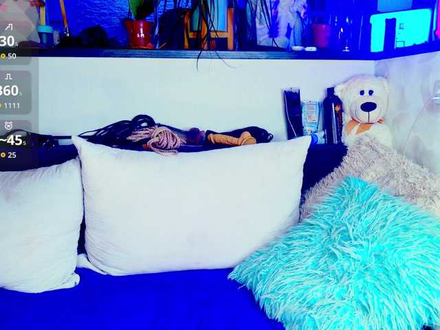 -JuliaSpace-'s BongaCams show and profile