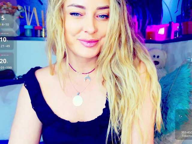 -JuliaSpace-'s BongaCams show and profile