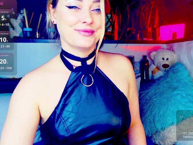 -JuliaSpace-'s BongaCams show and profile