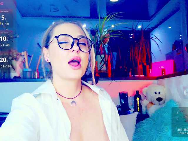 -JuliaSpace- live cam