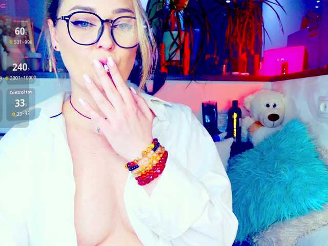 -JuliaSpace- live cam