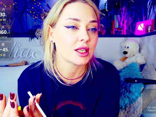 -JuliaSpace- Live Webcam on BongaCams