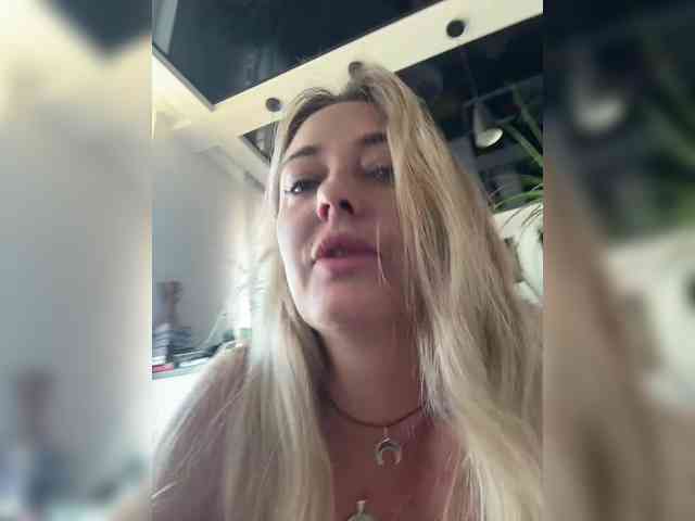 Модель: _JuliaSpace_