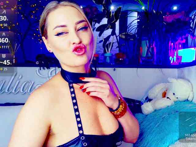 -JuliaSpace- Live Webcam on BongaCams