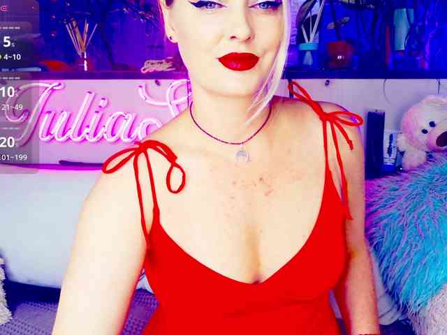 -JuliaSpace- Live Webcam on BongaCams