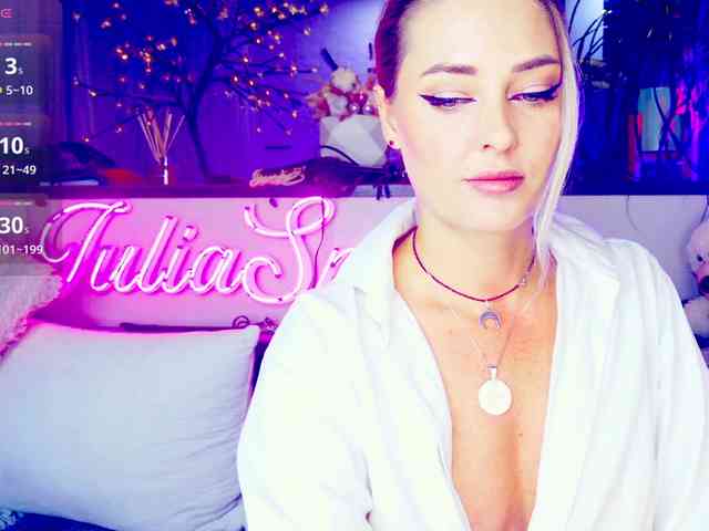 Модель: _JuliaSpace_