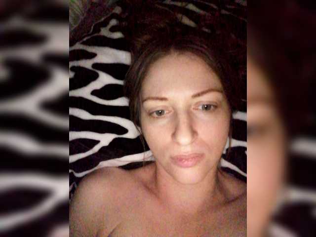 Viktoria-play's BongaCams show and profile