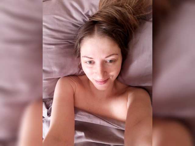 Viktoria-play's BongaCams show and profile