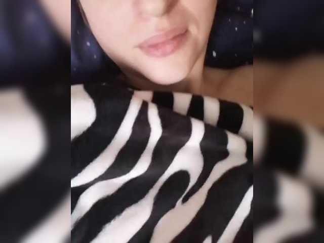 viktoria-play cam belle