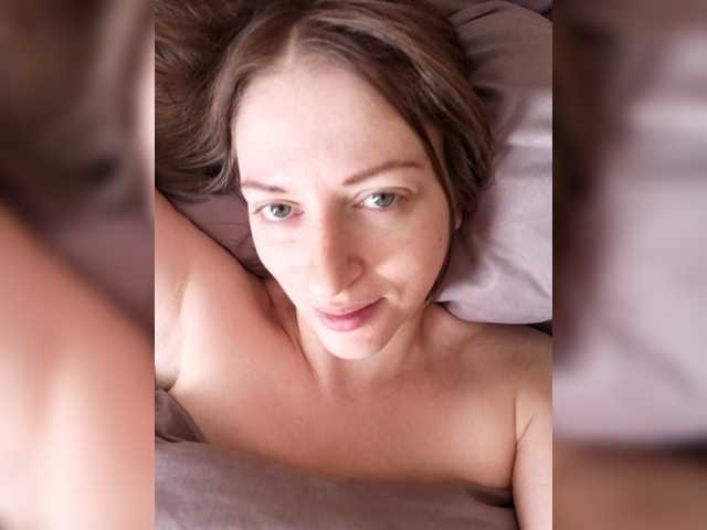 Viktoria-play's BongaCams show and profile