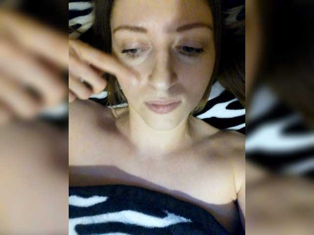 Viktoria-play's BongaCams show and profile