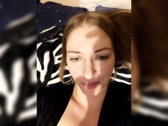 Viktoria-play's BongaCams show and profile