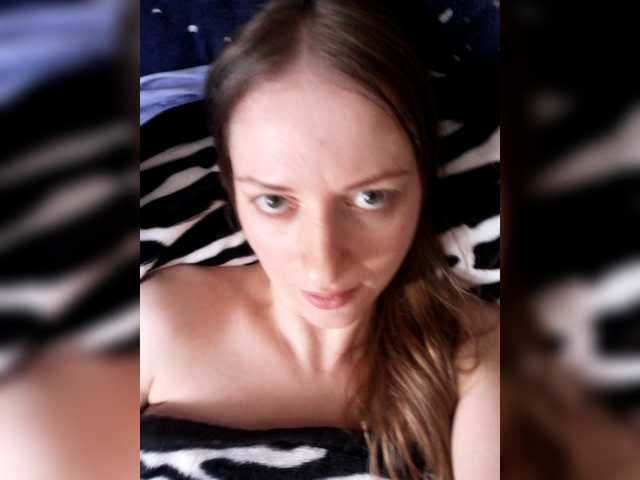 Viktoria-play's BongaCams show and profile