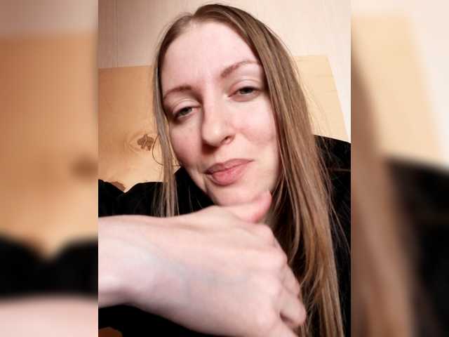 le modèle Viktoria-play est en webcam porno dans un show sur le site bongacams, il possède les tags suivants: White/Caucasian,Brunette,Shaved