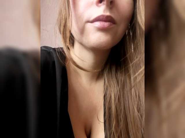 Viktoria-play's BongaCams show and profile