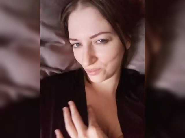 Viktoria-play's BongaCams show and profile