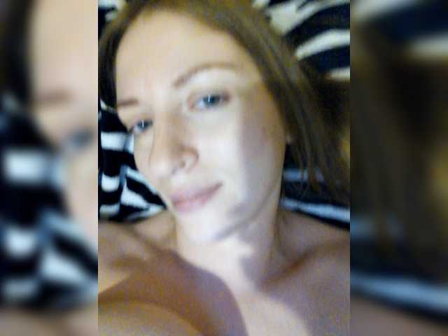 Viktoria-play's BongaCams show and profile