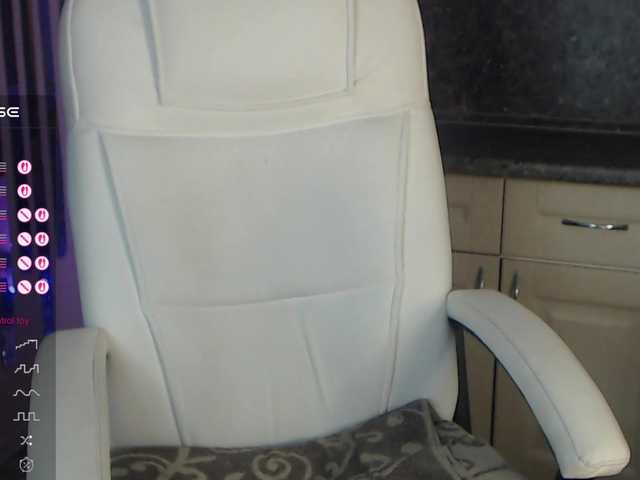 Aniiina's BongaCams show and profile